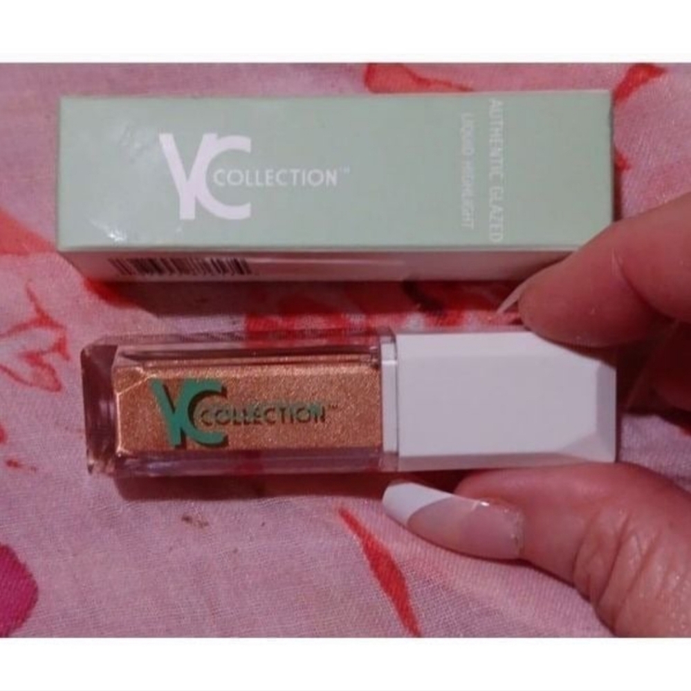 BNIB YC COLLECTION AUTHENTIC GLAZED LIQUID HIGHLIGHT in Cremsicle